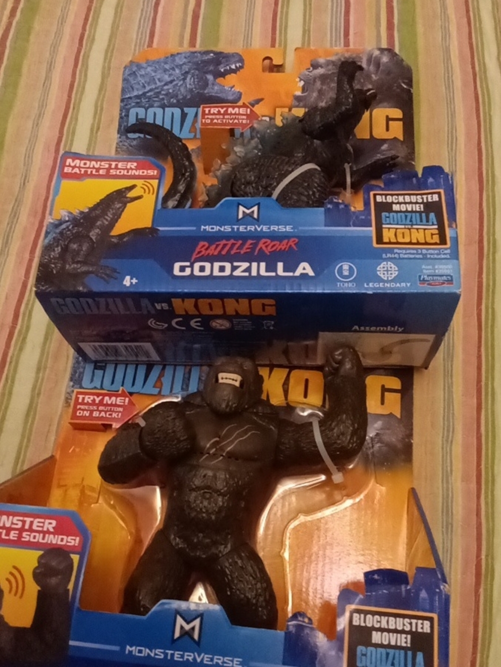 Battle Roar Godzilla & Kong Kids Toy Figures – Black